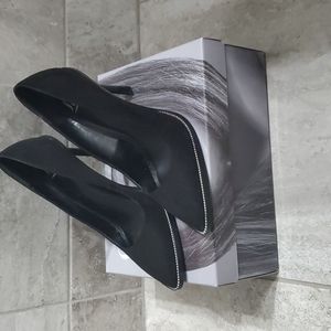 JLO Varla black heels 8 1/2